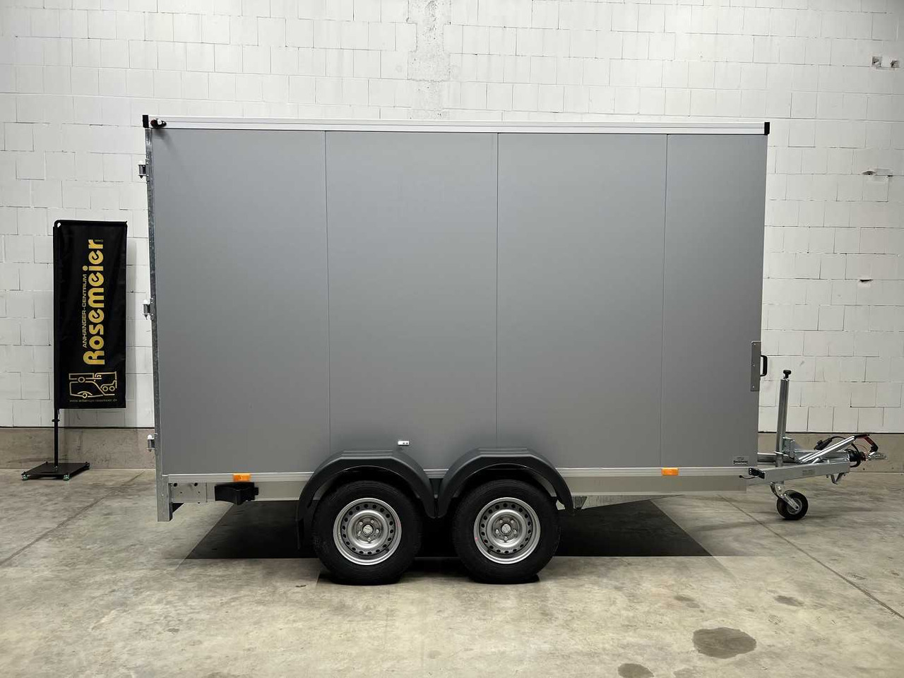 VEZEKO TK C 27.35 Kofferanhänger - Remolque caja cerrada: foto 1 VEZEKO TK C 27.35 Kofferanhänger - Remolque caja cerrada: foto 1