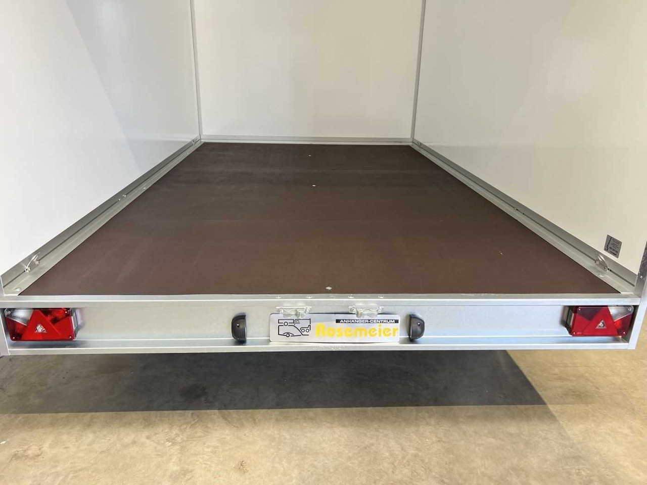 WM MEYER AZHLC 3540/244 S40 Ti Kofferanhänger - Remolque caja cerrada: foto 5 WM MEYER AZHLC 3540/244 S40 Ti Kofferanhänger - Remolque caja cerrada: foto 5