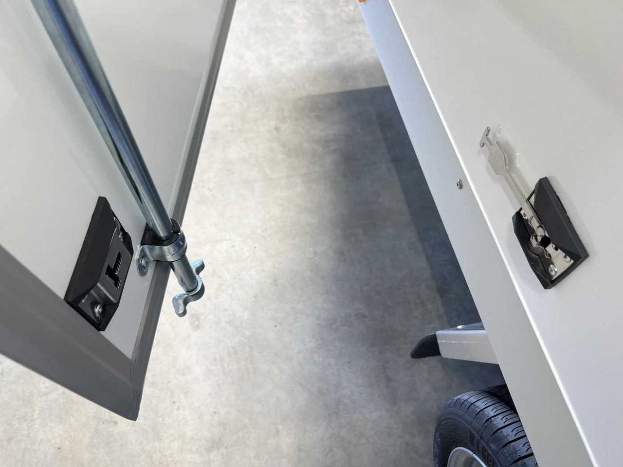 Remolque caja cerrada nuevo WM MEYER AZHLC 3540/244 S40 Ti Kofferanhänger: foto 10