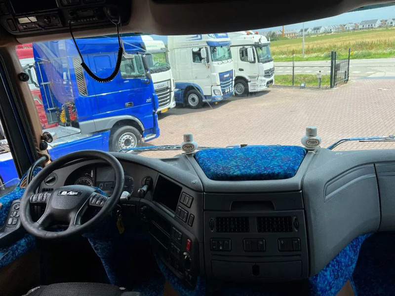 DAF XF 440 SUPER SPACECAB 2 TANKS TOPCONDTION HOLLAND TRUCK EURO6!!! - Cabeza tractora: foto 5 DAF XF 440 SUPER SPACECAB 2 TANKS TOPCONDTION HOLLAND TRUCK EURO6!!! - Cabeza tractora: foto 5