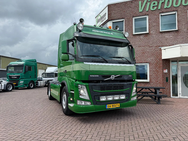 Volvo FM FM370 4X2 Globetrotter / Welgro compressor / Dynimac steering / Holland Truck - Cabeza tractora: foto 1 Volvo FM FM370 4X2 Globetrotter / Welgro compressor / Dynimac steering / Holland Truck - Cabeza tractora: foto 1