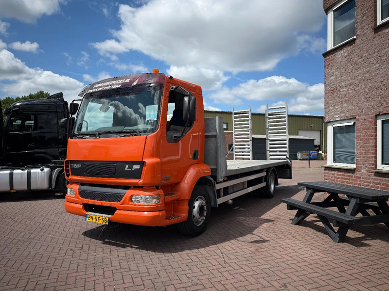 DAF LF55-180 Machinetransporter / 6 cilinder / Manual / 7m / 8.530 KG Payload - Camión portavehículos: foto 2 DAF LF55-180 Machinetransporter / 6 cilinder / Manual / 7m / 8.530 KG Payload - Camión portavehículos: foto 2