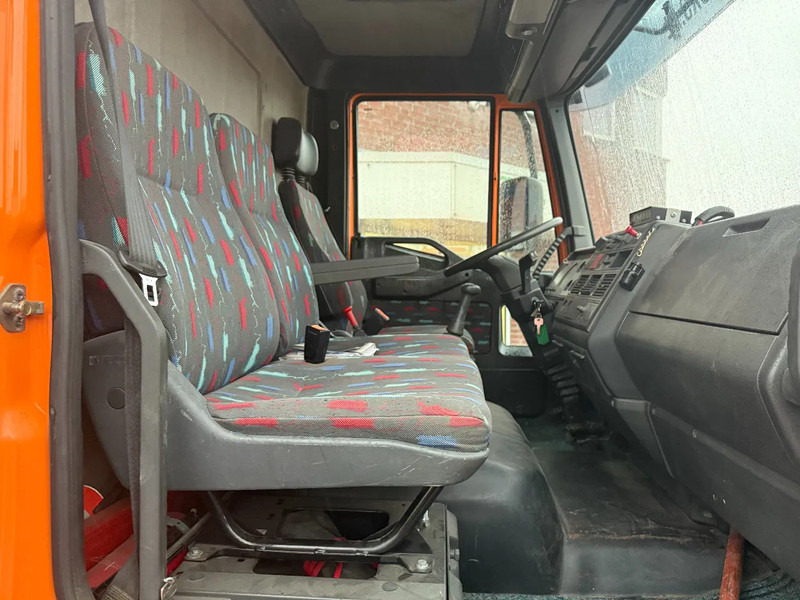Iveco Eurocargo Eurocargo 120E18 / Airco / APK TUV 3-2026 / 227tkm / Euro3 / Steel suspension / No rust!!!!!!! - Camión caja cerrada: foto 5 Iveco Eurocargo Eurocargo 120E18 / Airco / APK TUV 3-2026 / 227tkm / Euro3 / Steel suspension / No rust!!!!!!! - Camión caja cerrada: foto 5
