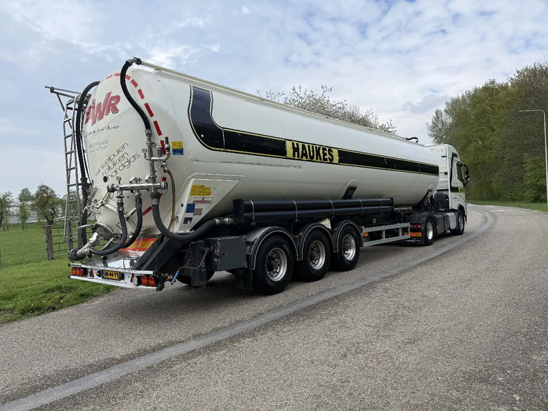 Kässbohrer SSK-60 Kipp-Silo 60.000liter TOP ZUSTAND HOLLAND TRAILER!!!!!!!!! - Semirremolque cisterna: foto 2 Kässbohrer SSK-60 Kipp-Silo 60.000liter TOP ZUSTAND HOLLAND TRAILER!!!!!!!!! - Semirremolque cisterna: foto 2