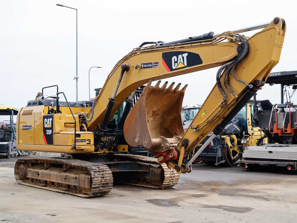 CATERPILLAR 320F - Excavadora de cadenas: foto 4 CATERPILLAR 320F - Excavadora de cadenas: foto 4