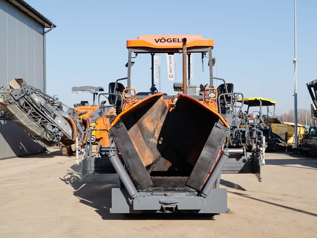 VÖGELE SUPER 1300-3i - Pavimentadora de asfalto: foto 3 VÖGELE SUPER 1300-3i - Pavimentadora de asfalto: foto 3