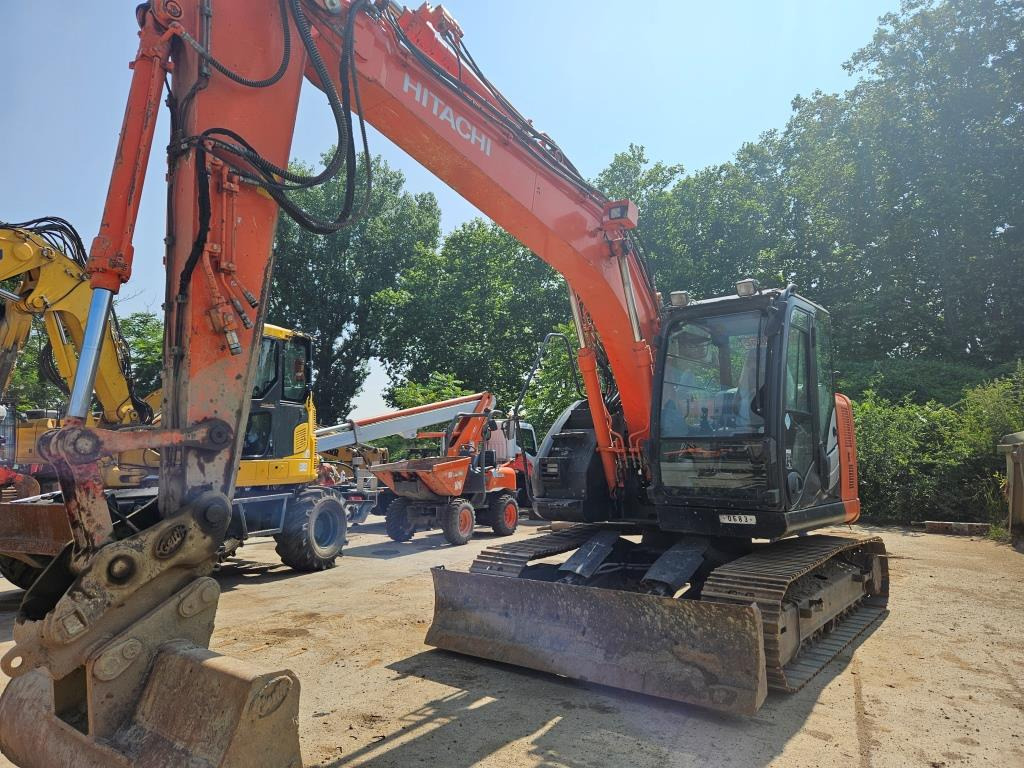 HITACHI ZX 135 US - Excavadora de cadenas: foto 3 HITACHI ZX 135 US - Excavadora de cadenas: foto 3