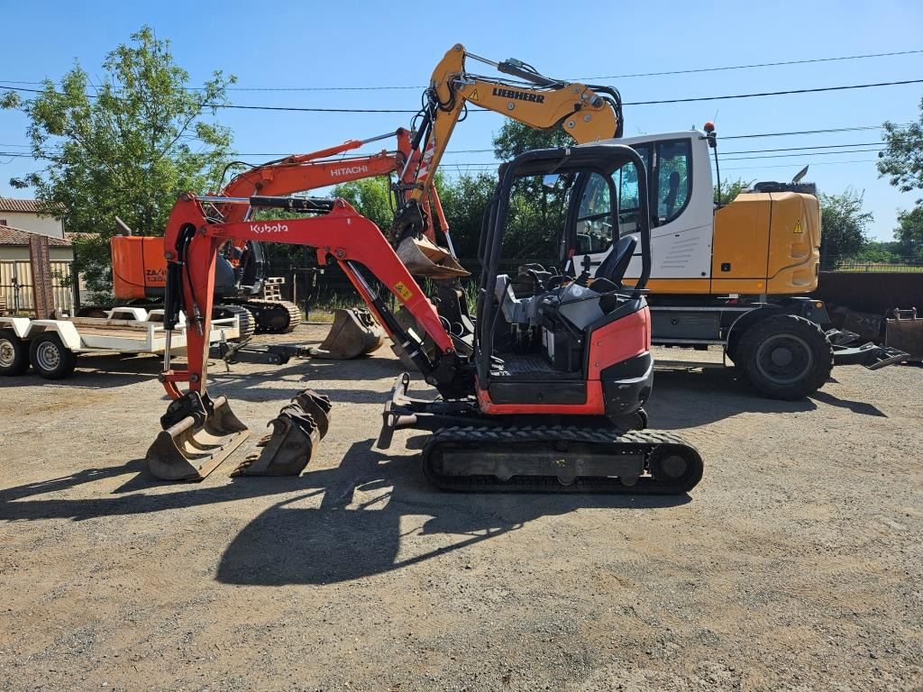 KUBOTA U 27-4 - Miniexcavadora: foto 1 KUBOTA U 27-4 - Miniexcavadora: foto 1