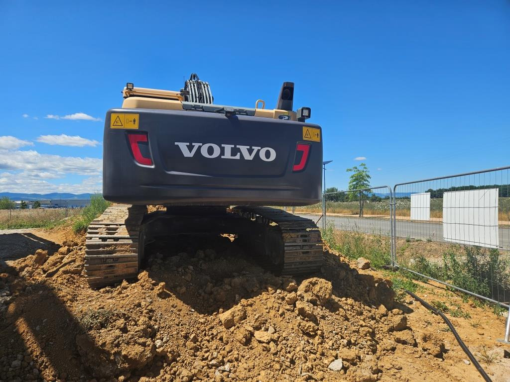 Excavadora de cadenas VOLVO EC 220 DL: foto 6