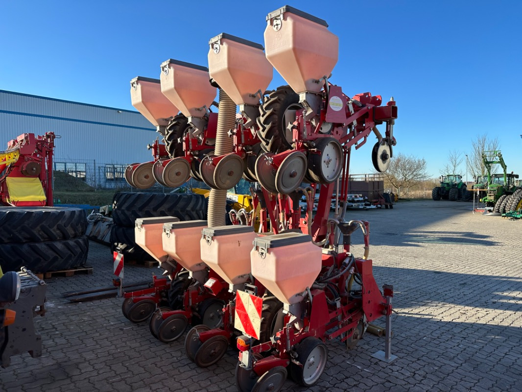 Becker Aeromat 8 DTE E-Motion - Sembradora: foto 1 Becker Aeromat 8 DTE E-Motion - Sembradora: foto 1