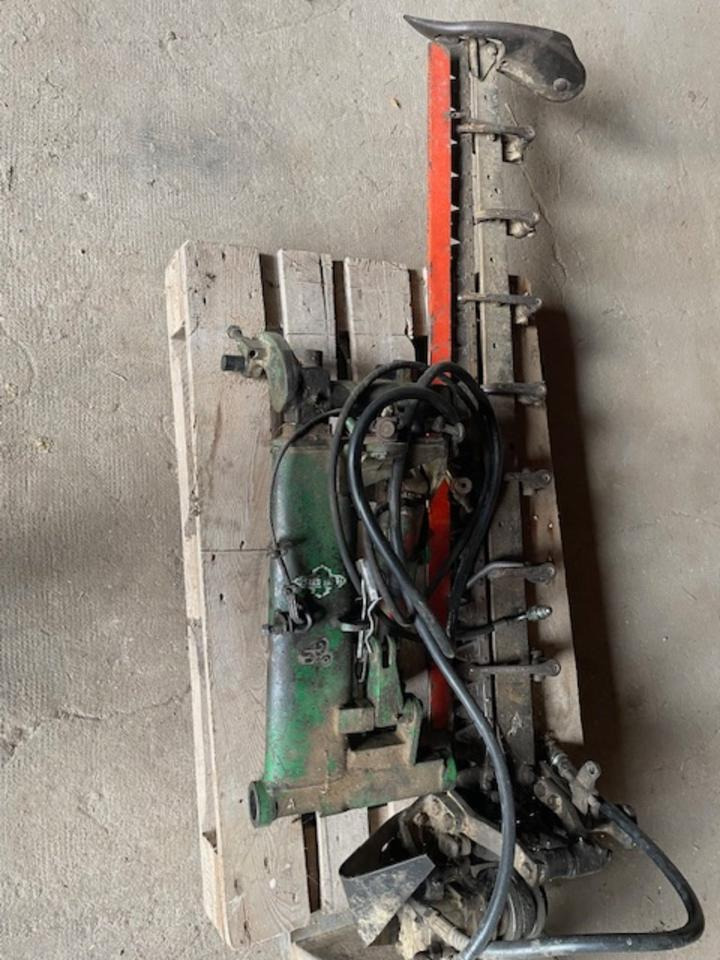 Doppelmesser-Mähwerk, Seitenanbau, passend zum John Deere 1140 - Desbrozadora de martillos/ Trituradora: foto 2 Doppelmesser-Mähwerk, Seitenanbau, passend zum John Deere 1140 - Desbrozadora de martillos/ Trituradora: foto 2