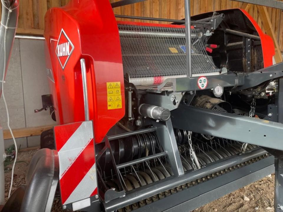 Rundballenpresse Kuhn FB 3125 OC 14 - Rotoempacadora: foto 2 Rundballenpresse Kuhn FB 3125 OC 14 - Rotoempacadora: foto 2