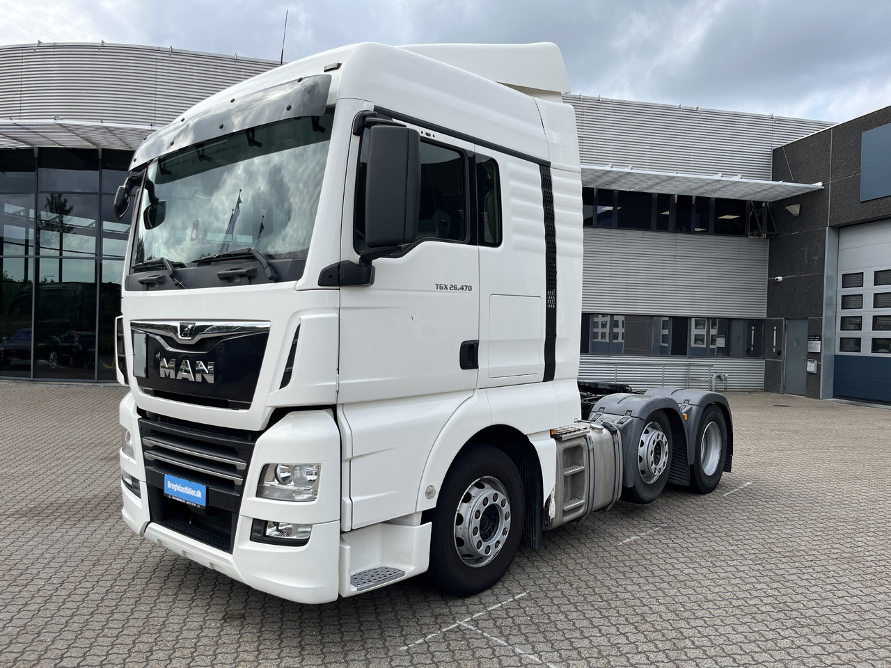 MAN TGX 26.470 6x2-2 - Cabeza tractora: foto 1 MAN TGX 26.470 6x2-2 - Cabeza tractora: foto 1