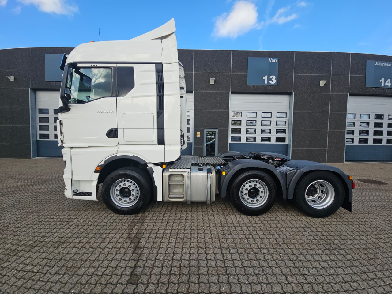 Cabeza tractora MAN TGX 26.510 hydraulik: foto 8 Cabeza tractora MAN TGX 26.510 hydraulik: foto 8