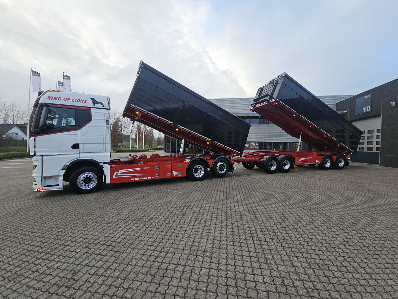 MAN TGX 26.580 Hængertræk - Camión volquete: foto 2 MAN TGX 26.580 Hængertræk - Camión volquete: foto 2