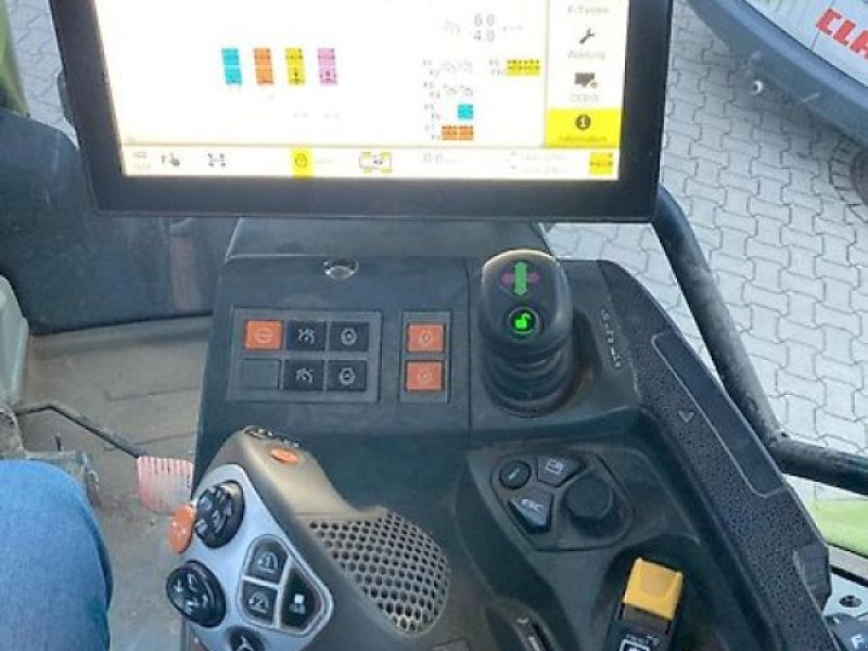 CLAAS Arion 550 CMATIC - Tractor: foto 2 CLAAS Arion 550 CMATIC - Tractor: foto 2
