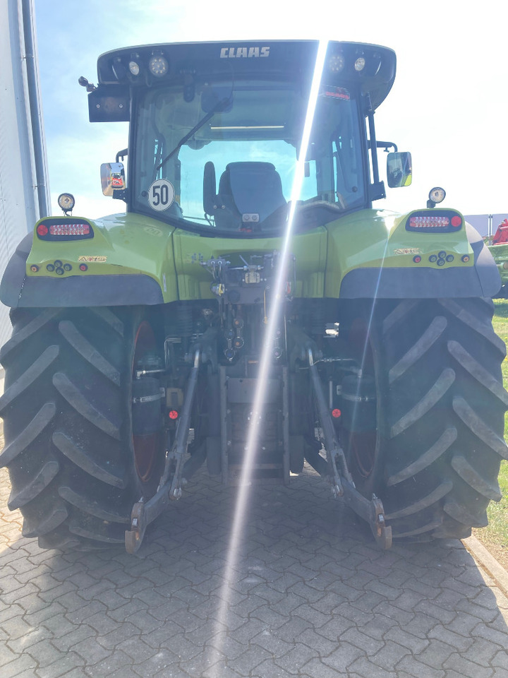 CLAAS Arion 650 CMATIC - Tractor: foto 3 CLAAS Arion 650 CMATIC - Tractor: foto 3