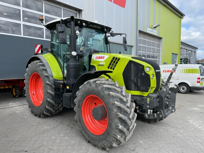 CLAAS Arion 660 CMATIC - Tractor: foto 1 CLAAS Arion 660 CMATIC - Tractor: foto 1
