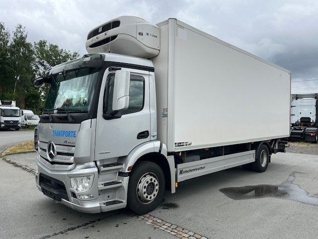 Mercedes-Benz Antos1835 Tiefkühlaufbau Ladebordw. Thermoking - Camión frigorífico: foto 1 Mercedes-Benz Antos1835 Tiefkühlaufbau Ladebordw. Thermoking - Camión frigorífico: foto 1