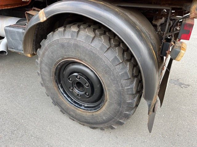 Camión volquete Mercedes-Benz Unimog 418/10 Winterdienst2000: foto 11