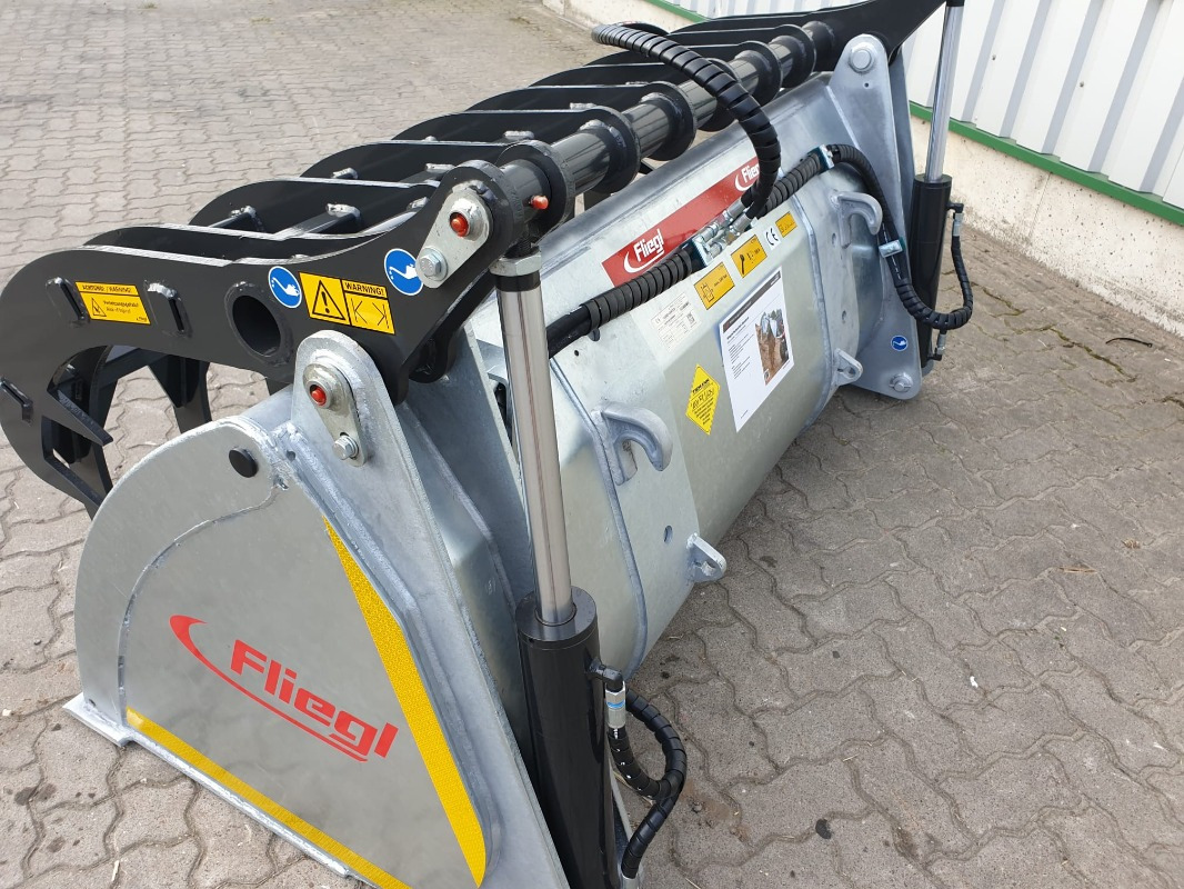Fliegl SILOGREIFSCHAUFEL - Cargador frontal para tractor: foto 2 Fliegl SILOGREIFSCHAUFEL - Cargador frontal para tractor: foto 2