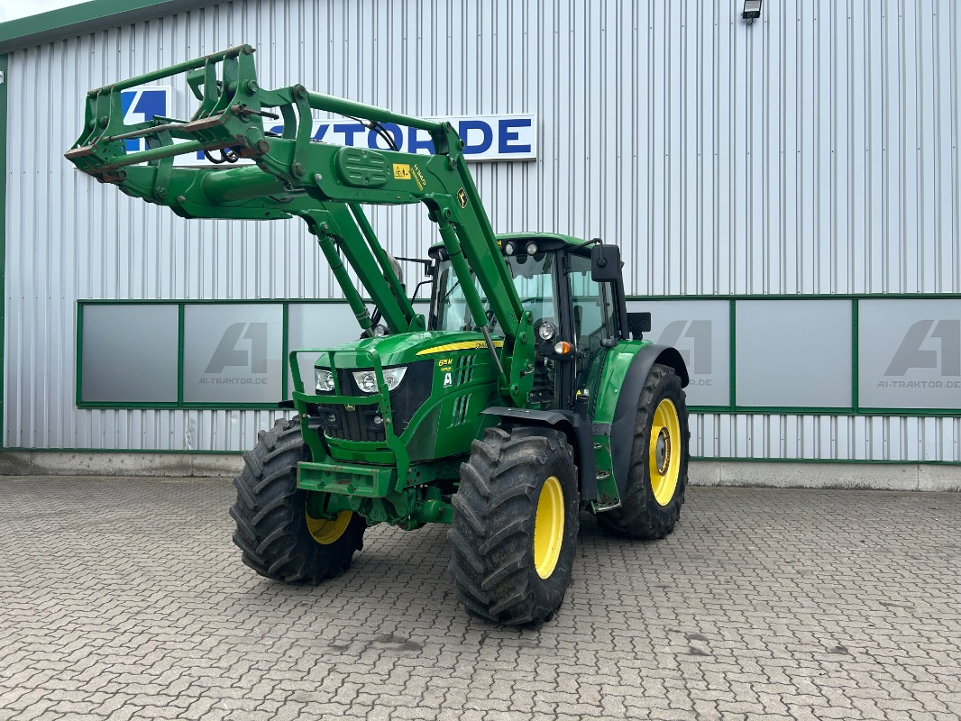 John Deere 6115M - Tractor: foto 1 John Deere 6115M - Tractor: foto 1