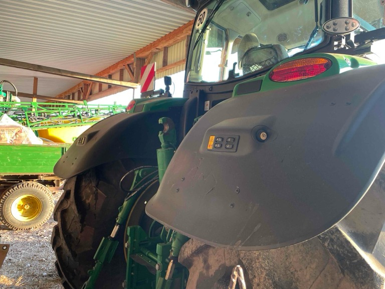 John Deere 6R 250 - Tractor: foto 3 John Deere 6R 250 - Tractor: foto 3