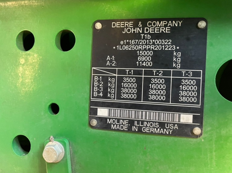 John Deere 6R 250 - Tractor: foto 4 John Deere 6R 250 - Tractor: foto 4