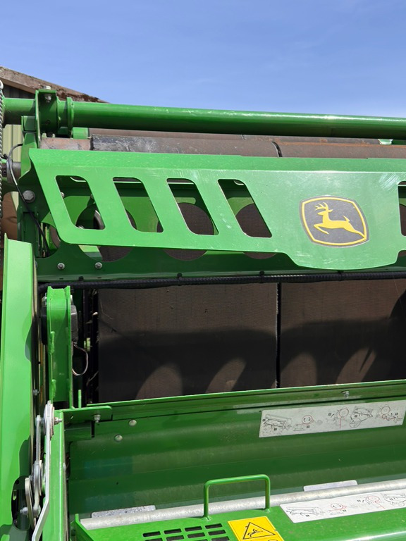 Encintadora de pacas John Deere V461R: foto 13