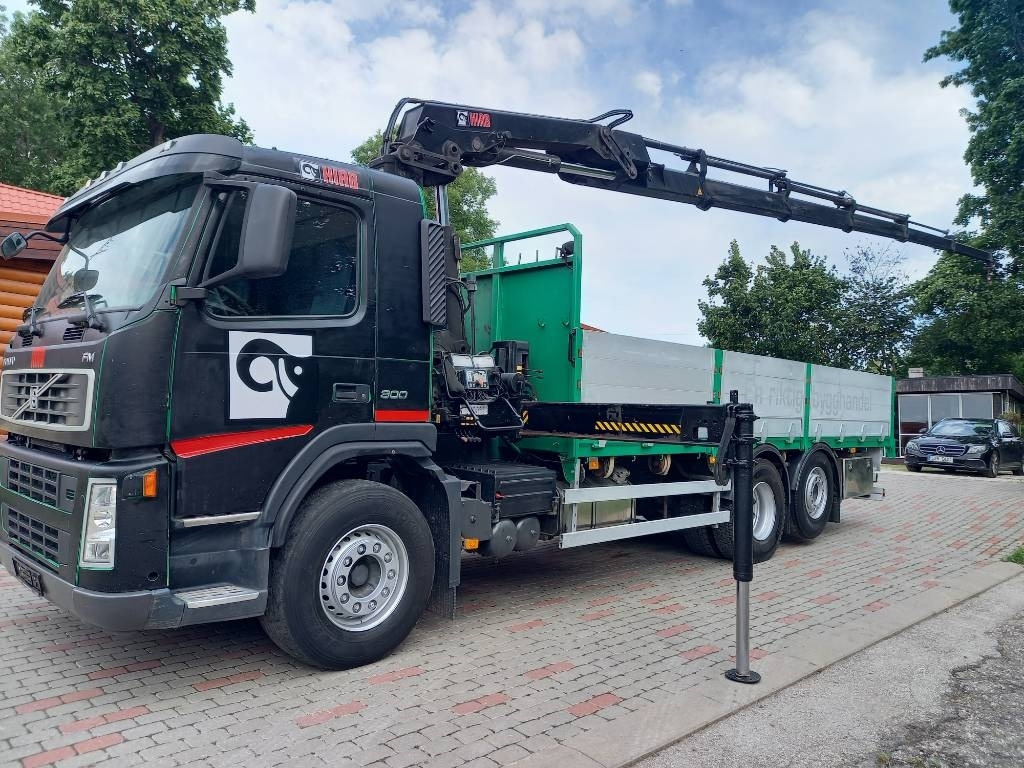 Volvo FM 300, 6x2, HIAB 166 E-5 - Camión grúa: foto 1 Volvo FM 300, 6x2, HIAB 166 E-5 - Camión grúa: foto 1