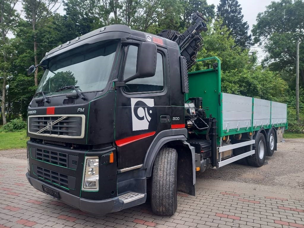 Volvo FM 300, 6x2, HIAB 166 E-5 - Camión grúa: foto 4 Volvo FM 300, 6x2, HIAB 166 E-5 - Camión grúa: foto 4