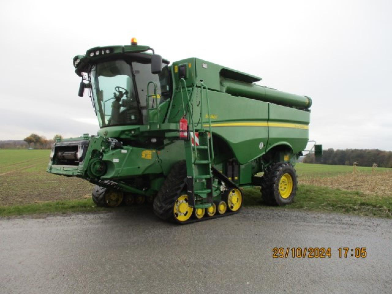 John Deere s680I - Cosechadora de granos: foto 1 John Deere s680I - Cosechadora de granos: foto 1