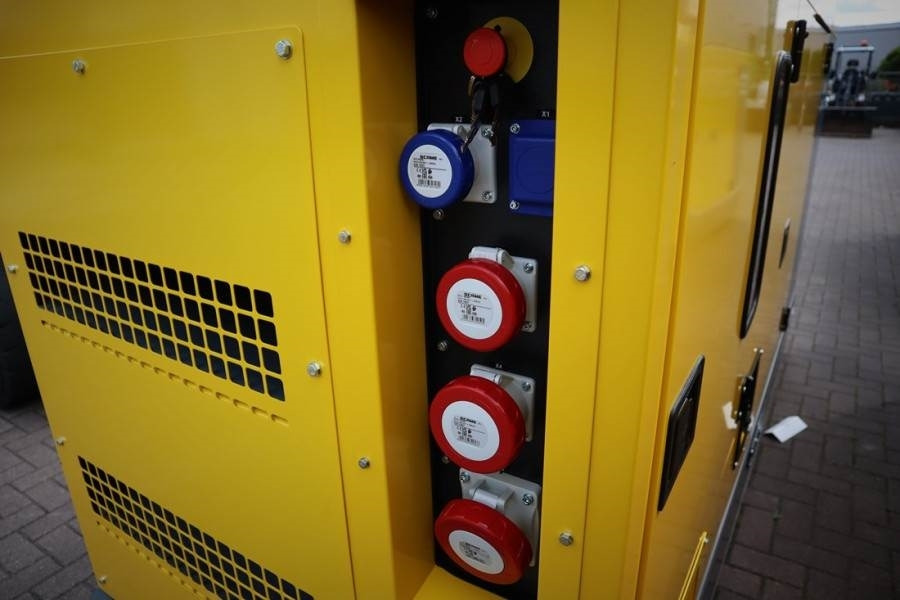 Generador industriale Atlas Copco QES 105 JD ST3 Valid inspection, *Guarantee! Diese: foto 11