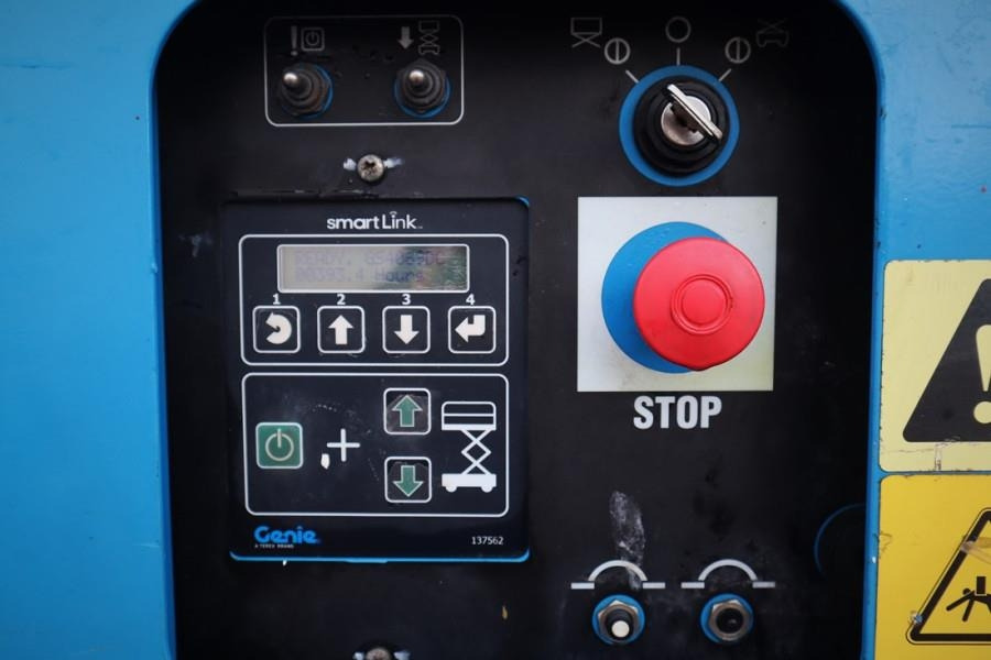 Genie GS4069DC Electric, 14m Working Height, 363kg Capac - Plataforma de tijeras: foto 4 Genie GS4069DC Electric, 14m Working Height, 363kg Capac - Plataforma de tijeras: foto 4