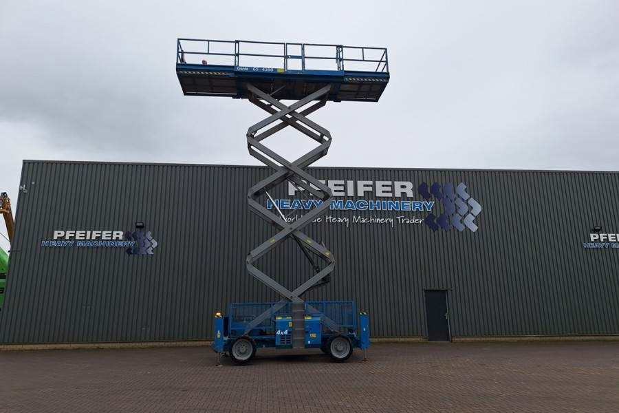 Genie GS4390 Diesel, 4x4 Drive, 15m Working Height, 680k - Plataforma de tijeras: foto 3 Genie GS4390 Diesel, 4x4 Drive, 15m Working Height, 680k - Plataforma de tijeras: foto 3