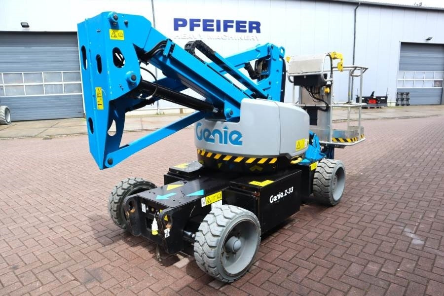 Genie Z-33/18 Electric, 12m Working Height, 5.6m Reach, - Plataforma articulada: foto 2 Genie Z-33/18 Electric, 12m Working Height, 5.6m Reach, - Plataforma articulada: foto 2