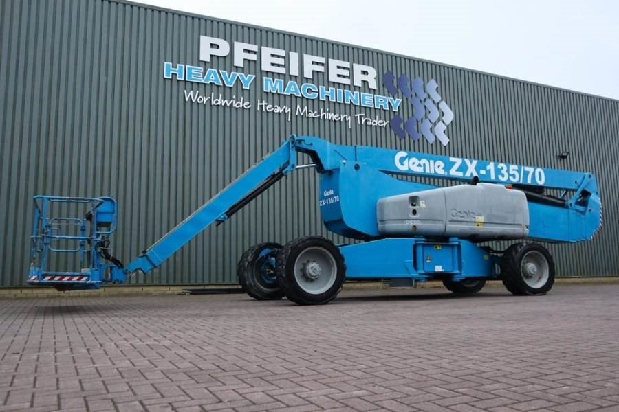 Genie ZX135/70 Diesel, 4x4x4 Drive, 43m Lifting Height, - Plataforma articulada: foto 1 Genie ZX135/70 Diesel, 4x4x4 Drive, 43m Lifting Height, - Plataforma articulada: foto 1