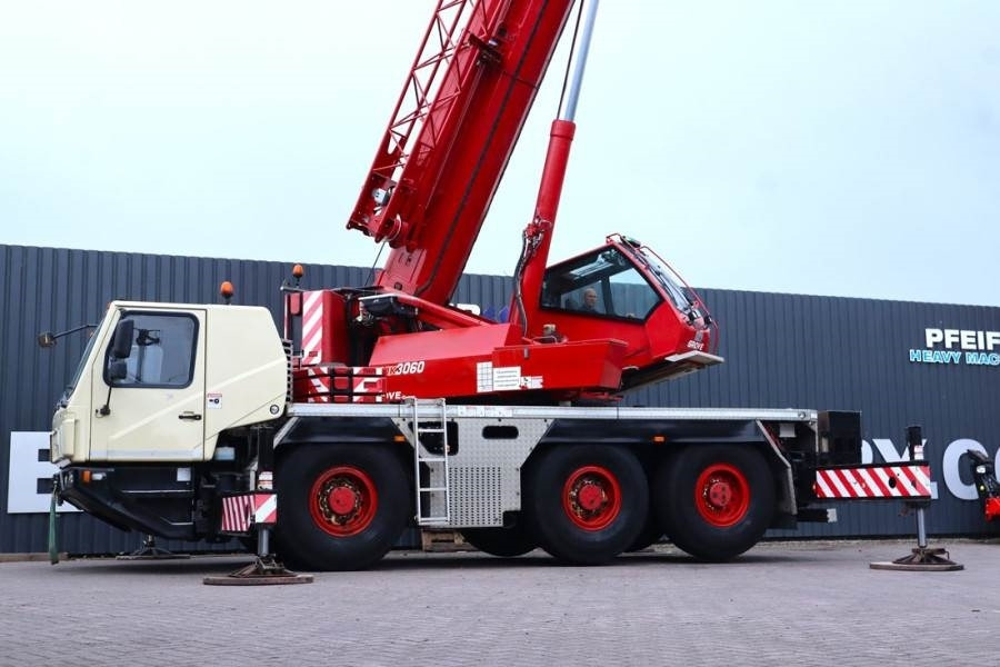 Grove GMK3060 Diesel, 6x6x6 Drive, 60t Capacity, 43m Mai - Grúa todo terreno: foto 2 Grove GMK3060 Diesel, 6x6x6 Drive, 60t Capacity, 43m Mai - Grúa todo terreno: foto 2