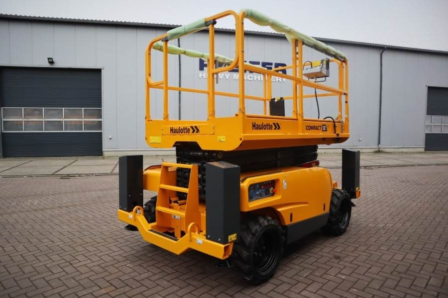 Haulotte Compact 12DX Valid Inspection, *Guarantee! Diesel, - Plataforma de tijeras: foto 2 Haulotte Compact 12DX Valid Inspection, *Guarantee! Diesel, - Plataforma de tijeras: foto 2