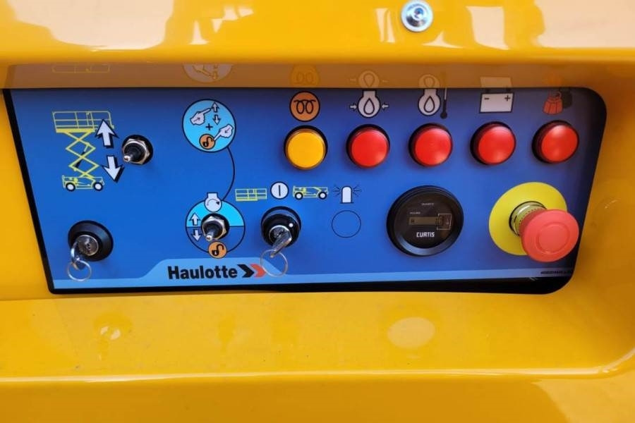 Plataforma de tijeras Haulotte Compact 12DX Valid Inspection, *Guarantee! Diesel,: foto 6