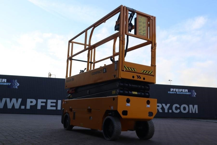 Haulotte Compact 8N Valid inspection, *Guarantee! 8m Workin - Plataforma de tijeras: foto 5 Haulotte Compact 8N Valid inspection, *Guarantee! 8m Workin - Plataforma de tijeras: foto 5