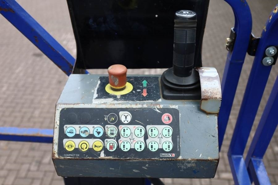 Haulotte H12SX Diesel, 4x4 Drive, 12m Working Height, 700kg - Plataforma de tijeras: foto 5 Haulotte H12SX Diesel, 4x4 Drive, 12m Working Height, 700kg - Plataforma de tijeras: foto 5