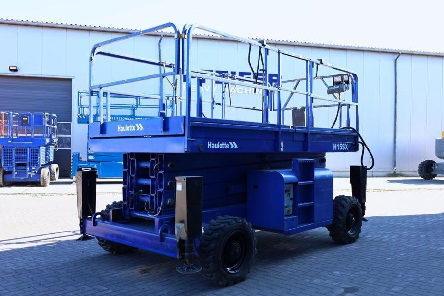 Haulotte H15SX Diesel, 4x4 Drive 15 Working Height, 500kg C - Plataforma de tijeras: foto 2 Haulotte H15SX Diesel, 4x4 Drive 15 Working Height, 500kg C - Plataforma de tijeras: foto 2