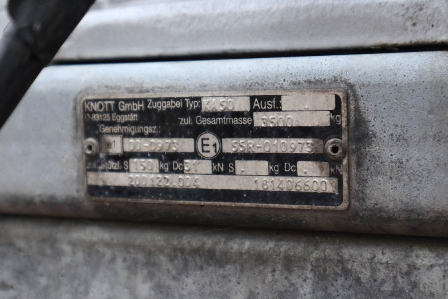 Henra Multi 3500kg Henra Multi 3500 kg loading capacity - Remolque de coche: foto 3 Henra Multi 3500kg Henra Multi 3500 kg loading capacity - Remolque de coche: foto 3