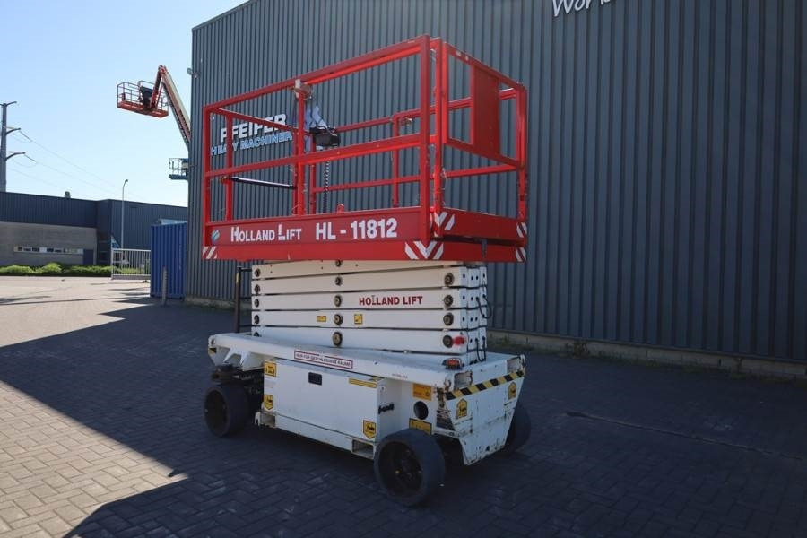 Plataforma de tijeras Holland Lift Ecostar HL-11812 Electric, 14m Working Height, 300: foto 8