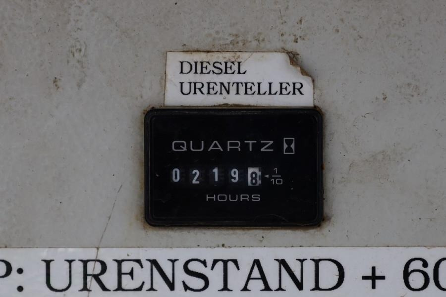 Holland Lift Megastar G-320DL30-4WDS/N Diesel, 4x4x4 Drive, 34m - Plataforma de tijeras: foto 5 Holland Lift Megastar G-320DL30-4WDS/N Diesel, 4x4x4 Drive, 34m - Plataforma de tijeras: foto 5