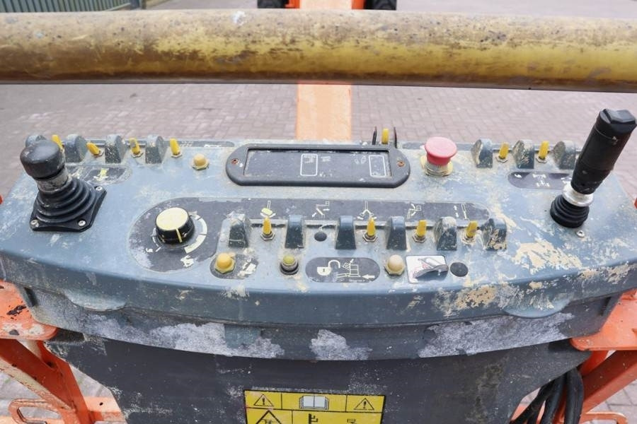 JLG 1350SJP Diesel, 4x4 Drive And 4-Wheel Steering, 43 - Plataforma telescopica: foto 5 JLG 1350SJP Diesel, 4x4 Drive And 4-Wheel Steering, 43 - Plataforma telescopica: foto 5