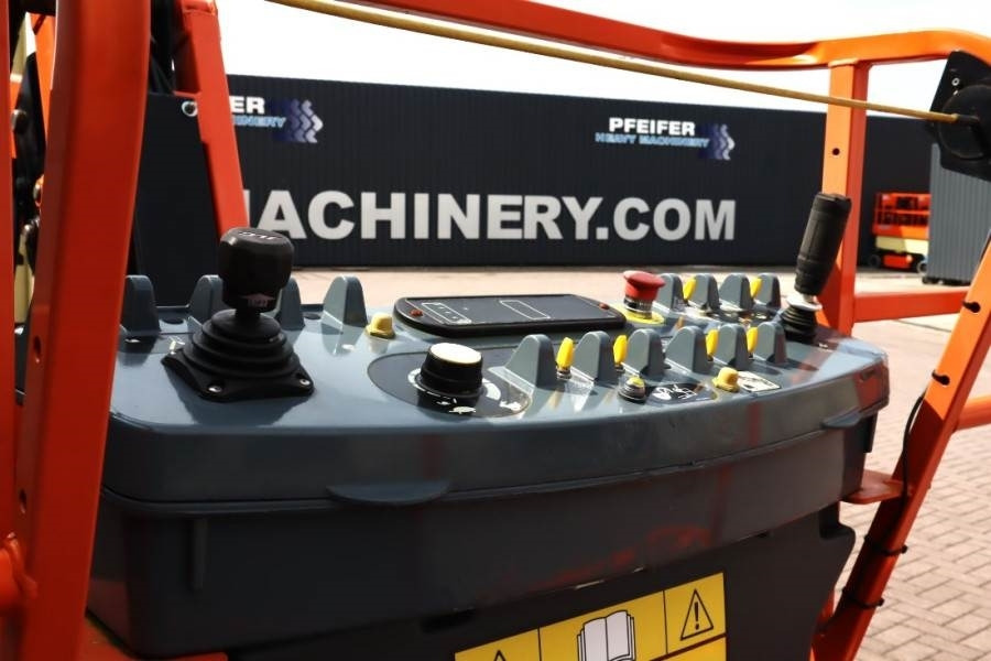 JLG EC520AJ Electric, 18m Working Height, 10.65m Reach - Plataforma articulada: foto 3 JLG EC520AJ Electric, 18m Working Height, 10.65m Reach - Plataforma articulada: foto 3