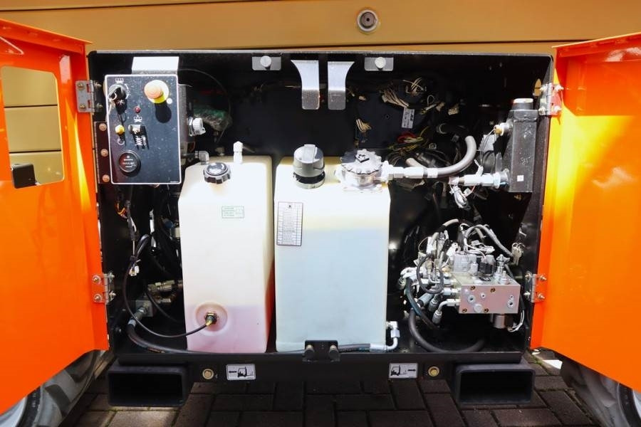 Plataforma de tijeras JLG RT4769 Unused, Diesel, 16.3m Working Height, 363kg: foto 12 Plataforma de tijeras JLG RT4769 Unused, Diesel, 16.3m Working Height, 363kg: foto 12