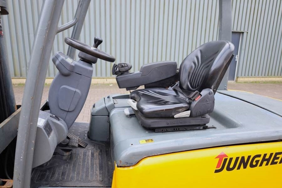 Jungheinrich EFG550 Electric, 5000kg Capacity, Lifting Height 3 - Carretilla elevadora diésel: foto 4 Jungheinrich EFG550 Electric, 5000kg Capacity, Lifting Height 3 - Carretilla elevadora diésel: foto 4